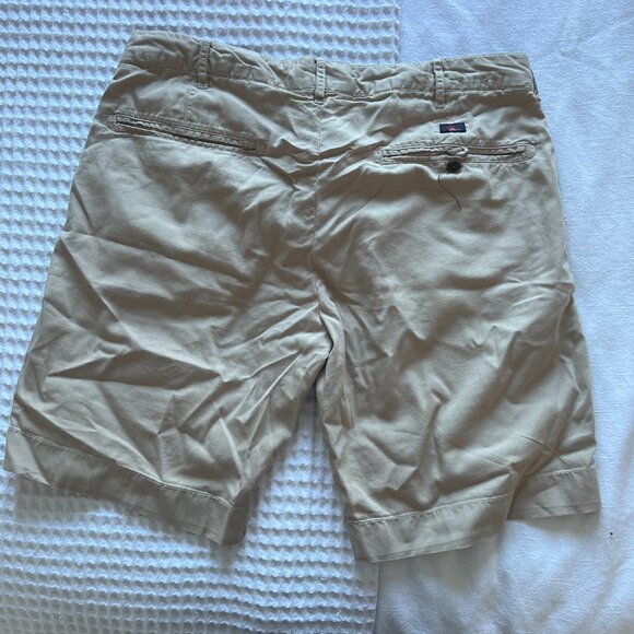 Faherty Men's Khaki Shorts - Picture 2 of 7